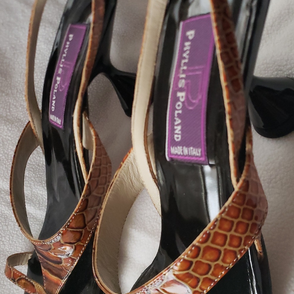 Shoes - Picture 5 of 5